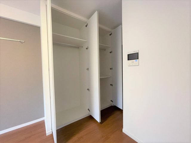 アジールコート池上305号室 収納