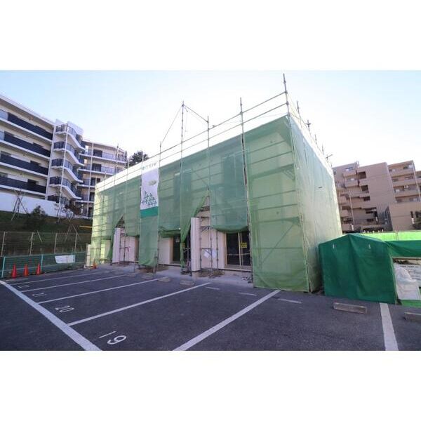 サンライズ飯山満 駐車場