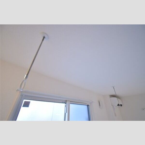 オークスさがみ野101号室 室内物干し