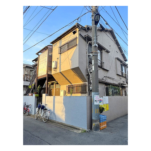 司荘 外観