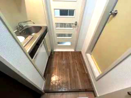 ロイヤル北小金101号室 ※写真は別室です