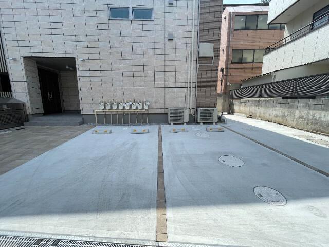 ＦＯＲＴＩＳ2階 駐車場