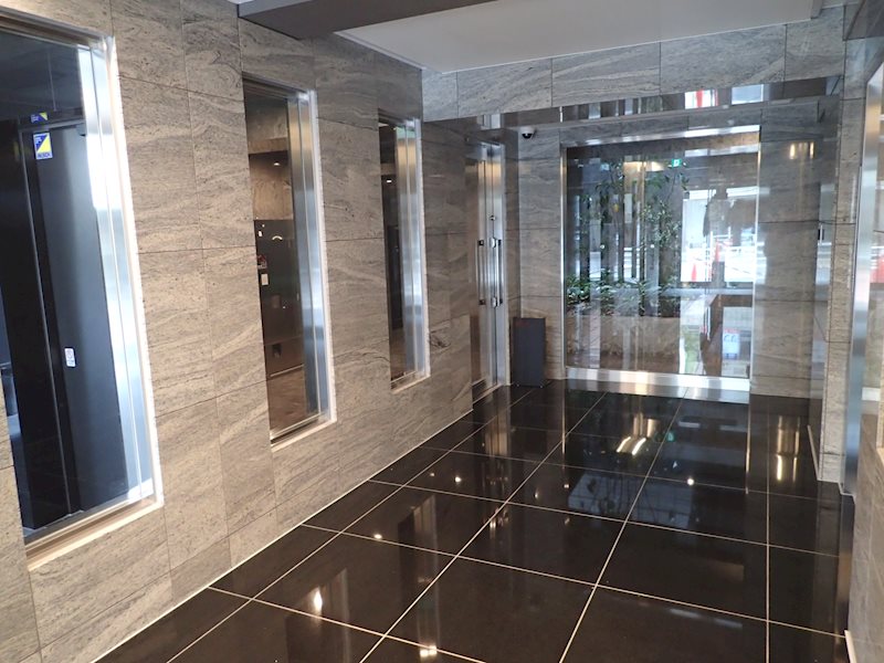 GRAND青葉台4階 エントランス