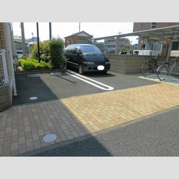 センターハウス　A棟103号室 駐車場