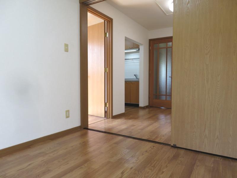 メゾンアンソレイエ 内観