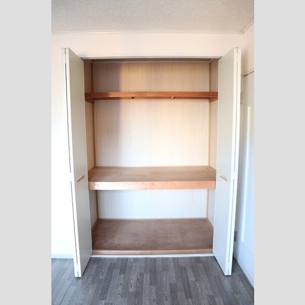 ヴァンベール東川口　Ⅰ/Ⅱ/ⅢⅢ301号室 収納