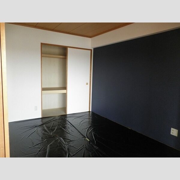 ベルシャイン厚木403号室 和室