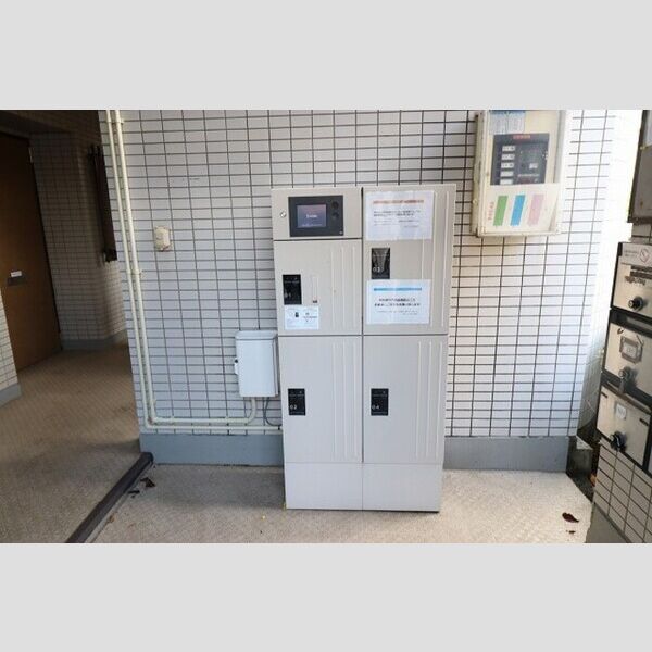 ルイメゾン2201号室 宅配ボックス