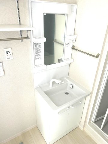 ラ・プルミエール101号室 洗面