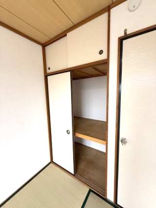 Fビル303号室 収納