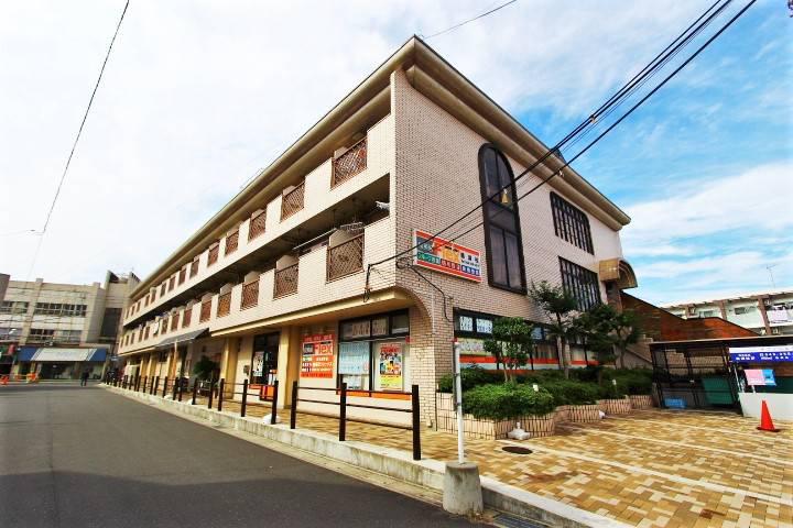 メゾンベルクール3階 外観