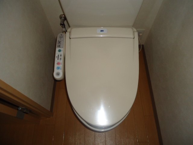 ヴァンヴェール205号室 WC