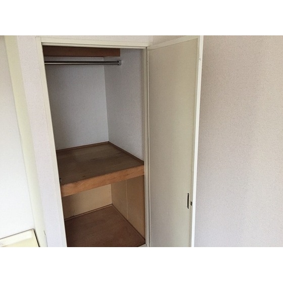 クレッセントハウス 収納