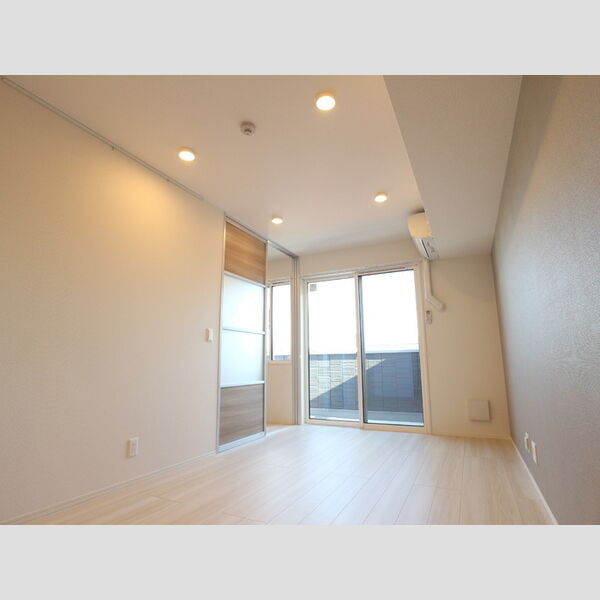 コンフォール東橋本2丁目301号室 リビング(別角度)