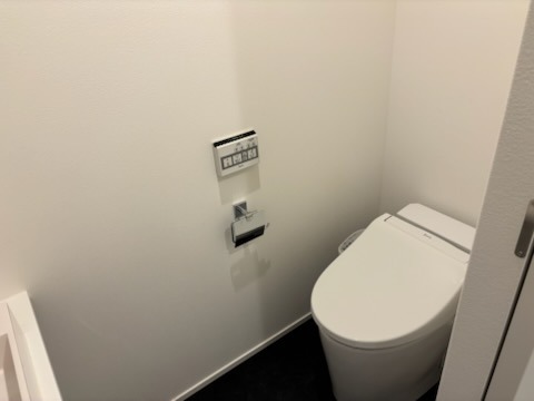 AZ Smart 目白御留山地下2階 トイレ