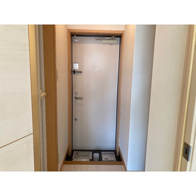 FLAT5川崎大師402号室 玄関