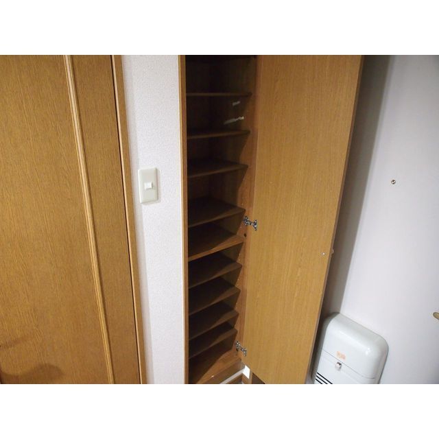 矢政ハイム301号室 下駄箱あり！