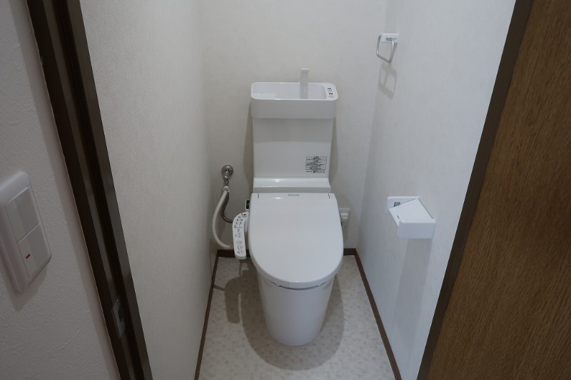 ファミリエ川崎中丸子2階 トイレ