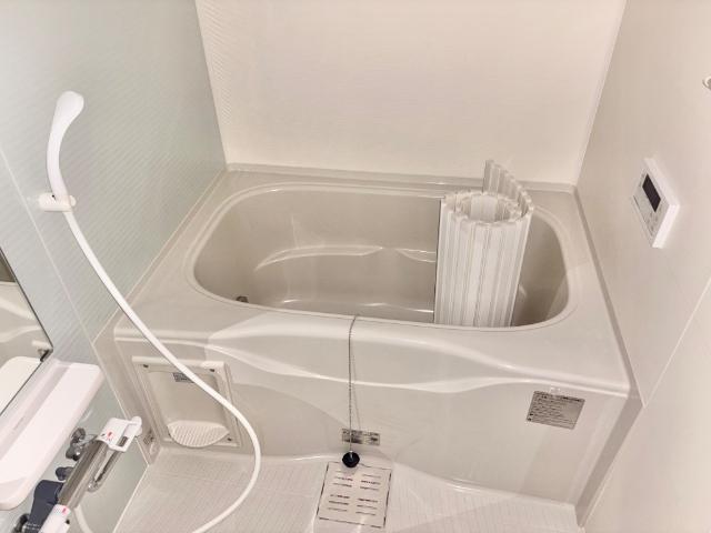 ローズ　ジャルダン バス