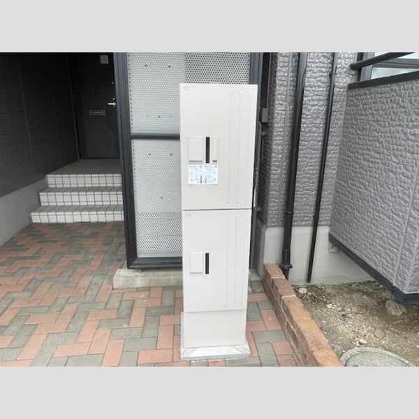 パークアゼリア　A/B 宅配ボックス