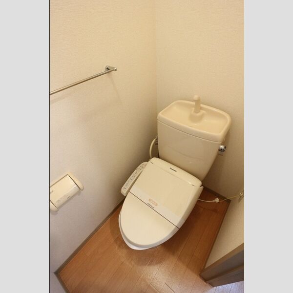 ランセ今谷C103号室 温水洗浄暖房便座