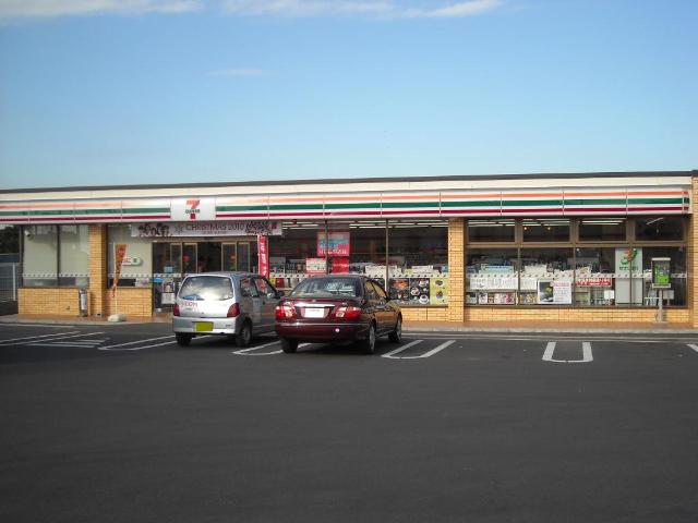 フレール中海岸Ｂ棟 セブンイレブン茅ヶ崎中海岸店まで296ｍ