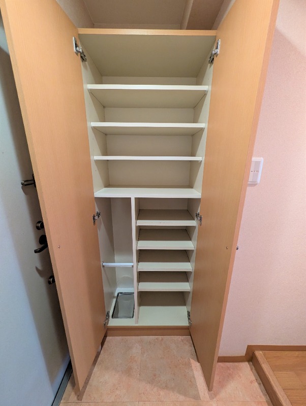 ゼフィルスＢ棟 収納