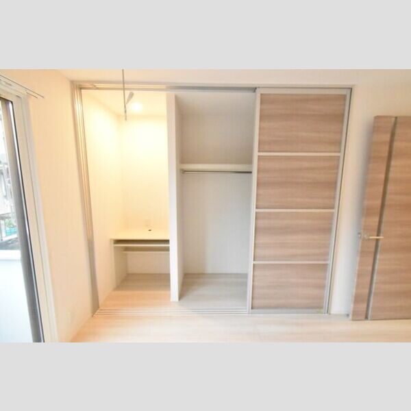 サテライト海老名202号室 収納