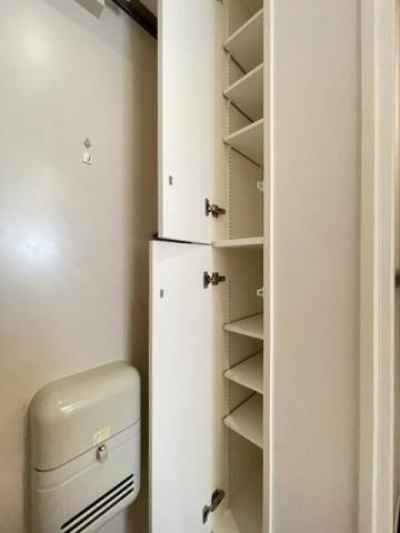 バーミープレイス桜上水Ⅲ1階 収納