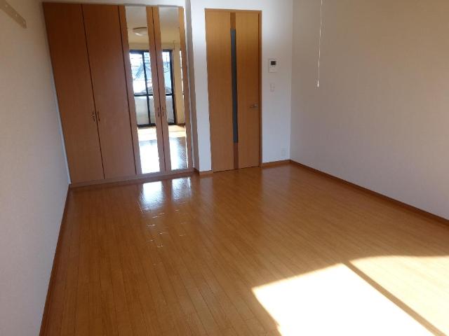 エトワール 洋室１０．９帖