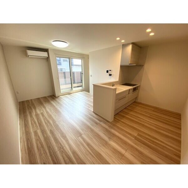 bella　foresta103号室 リビング