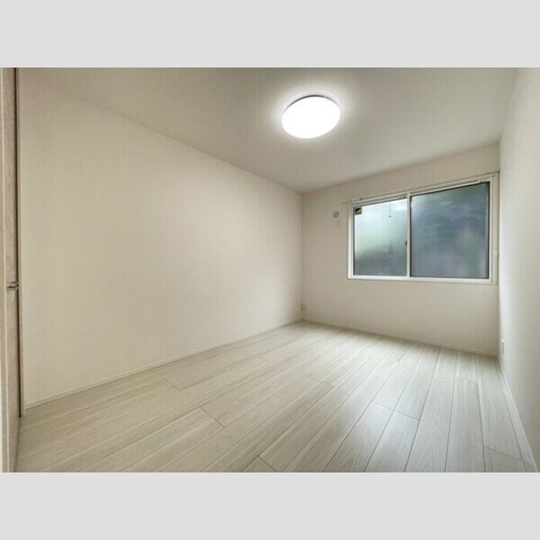 オルメル101号室 洋室　6.3帖