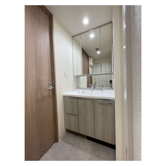 プレサンスブルーム浅草North 内観