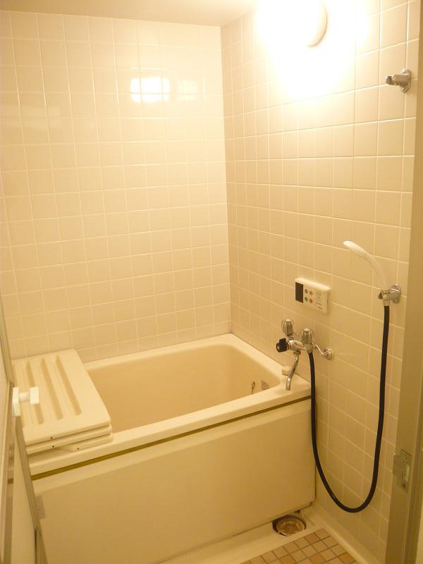 コートハウス藤ヶ丘0205号室 お風呂