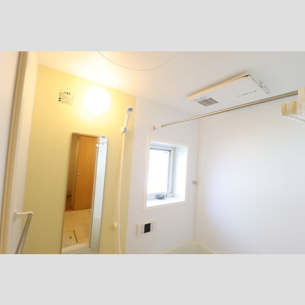 フォレ・プランドール205号室 バス