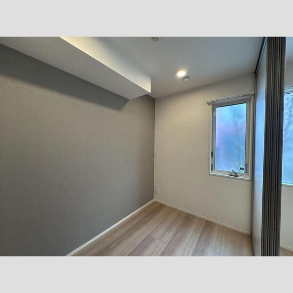 セレスティア南花畑Ⅲ101号室 洋室