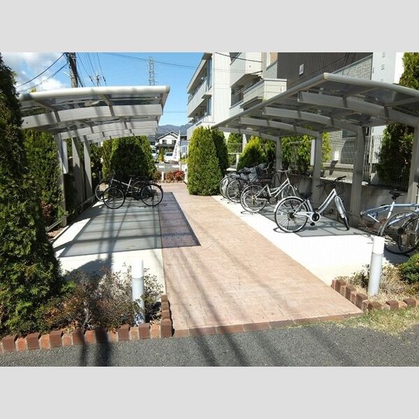 アルシオーネコート　A 駐輪場