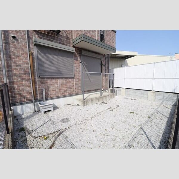 エクレーレ　A101号室 専用庭