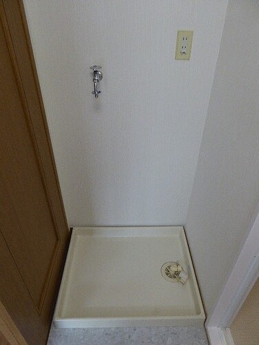 ライオンズマンション船橋三咲2階 室内洗濯機置場　※前回募集時2024年6月の写真