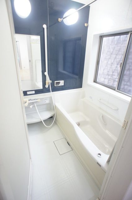 天台５丁目貸家 コンパクトで使いやすいお風呂です