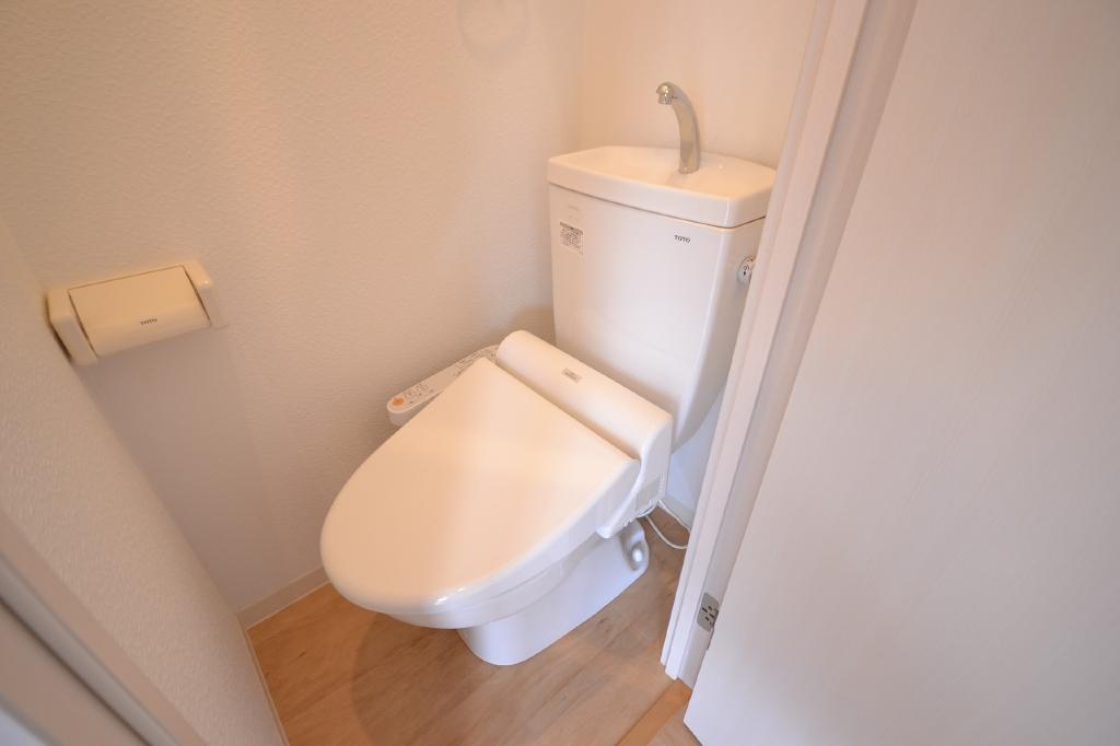 デコズキャッスル赤坂 トイレ