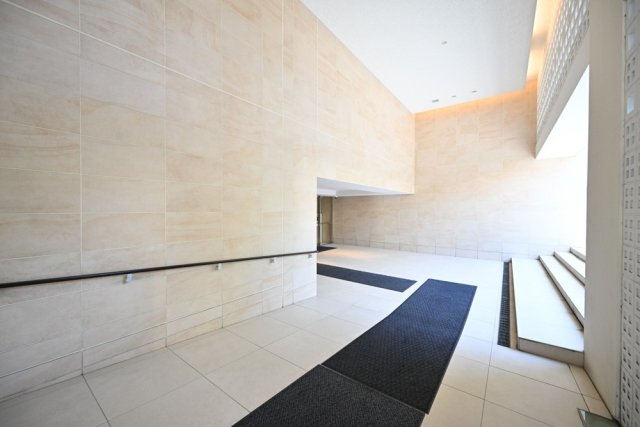 ブランズ六本木 エントランス