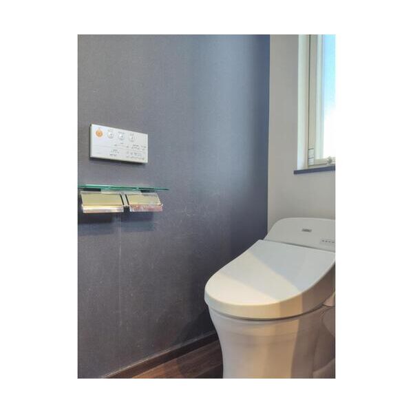 市川市八幡6丁目戸建 トイレ