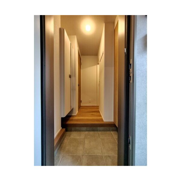 アンソレイユ明大前 玄関