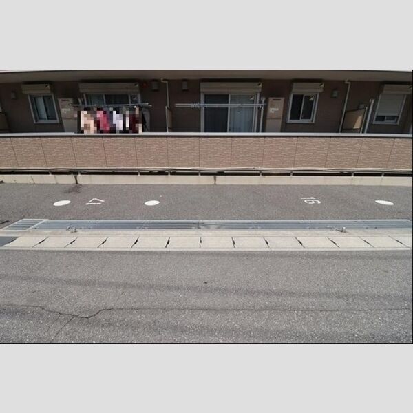 パインヒルズ胡録台 駐車場