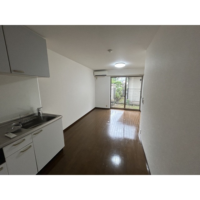 アンジュエールB リビング