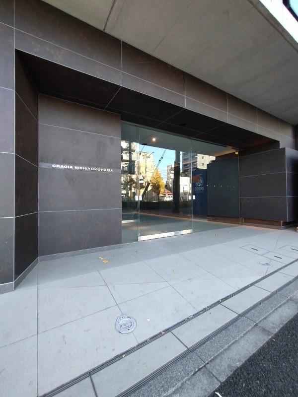 クレイシア西横浜 エントランス