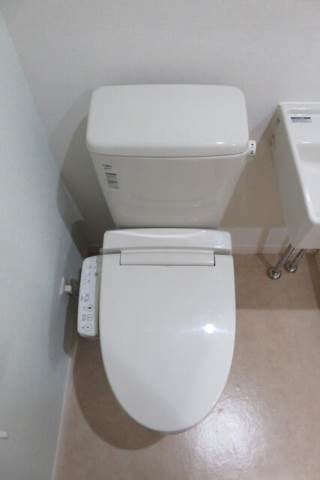 グリーンハイツ西横浜3階 トイレ