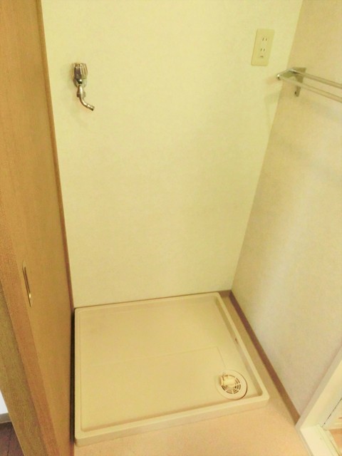パルティール二俣川0303号室 室内洗濯機置場　※別号室の参考写真です(仕様違いの場合あり･現況優先)