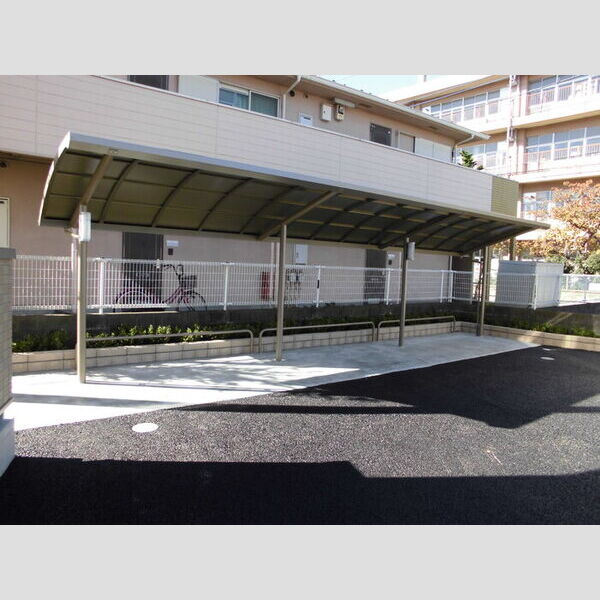 エミネンス 駐輪場